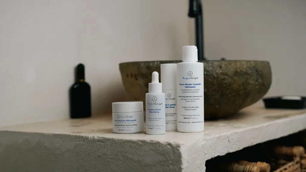 Portada Acquagraph: Dermocosmética de Alta Tecnología Natural